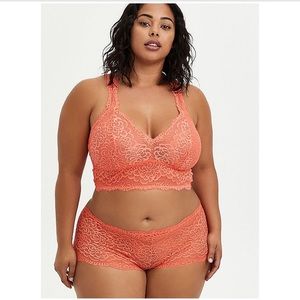 ✨torrid coral lace racerback bralette✨